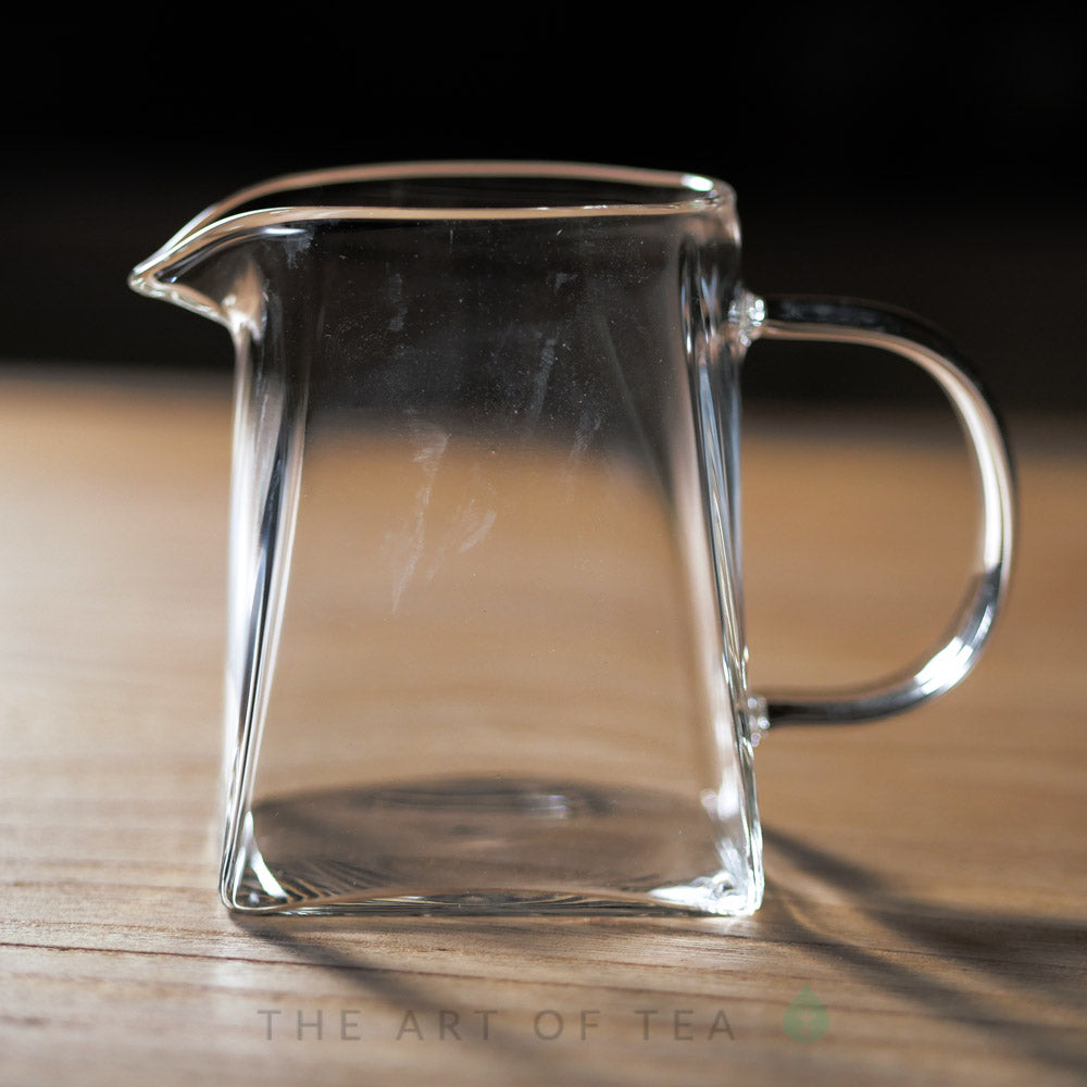 Trapezoid Glass Cha Hai, 325 ml